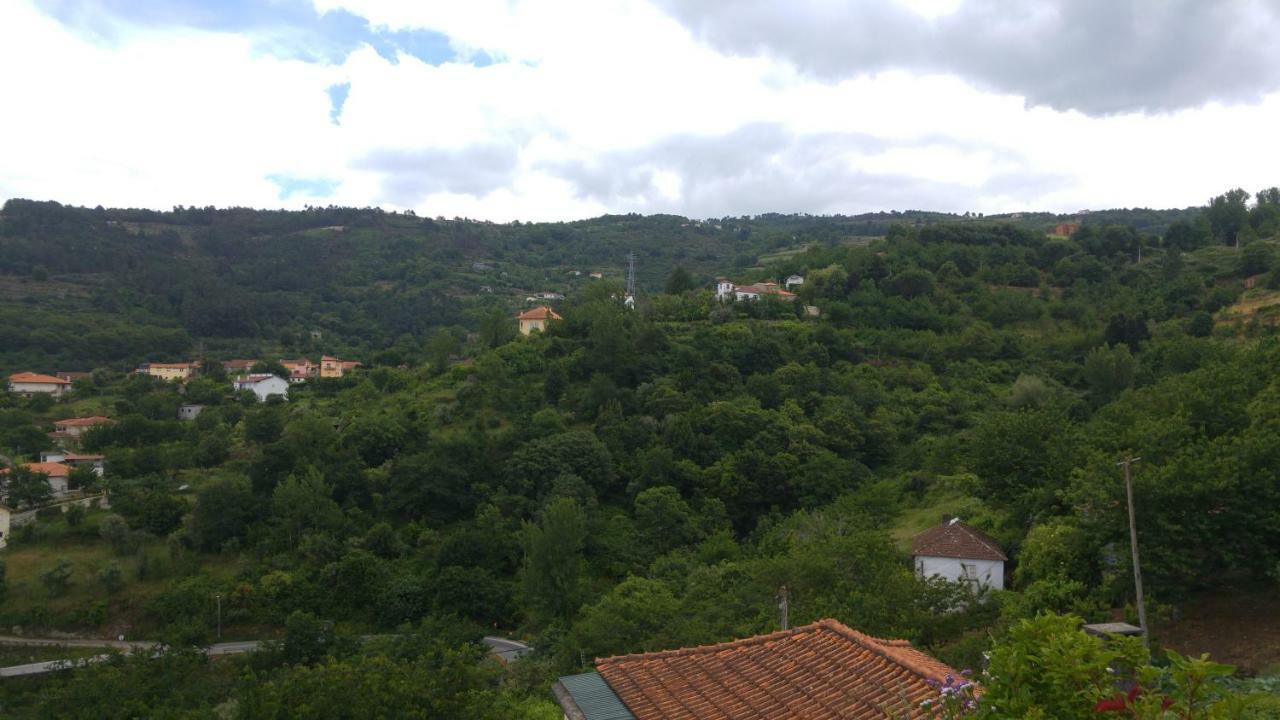 Casa Da Eira - Castanheiras Guest House Resende Exterior photo